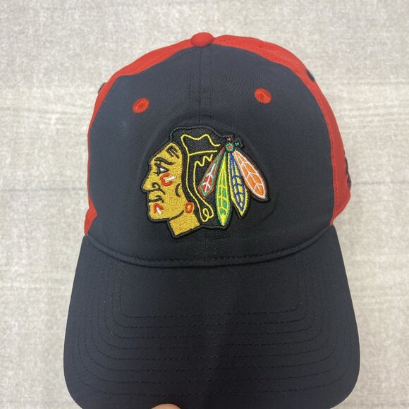 Chicago Blackhawks NHL Cap Adjustable Hat Embroidered Logo Fitted L/XL Adidas - Picture 1 of 15